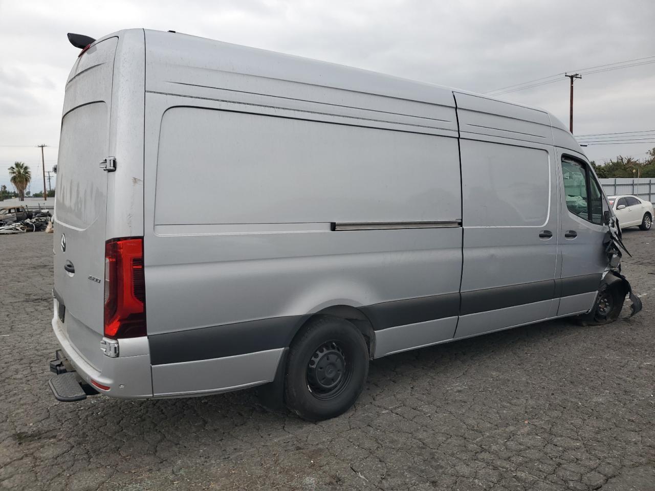 2024 Mercedes-Benz Sprinter 2500 - Фото 3