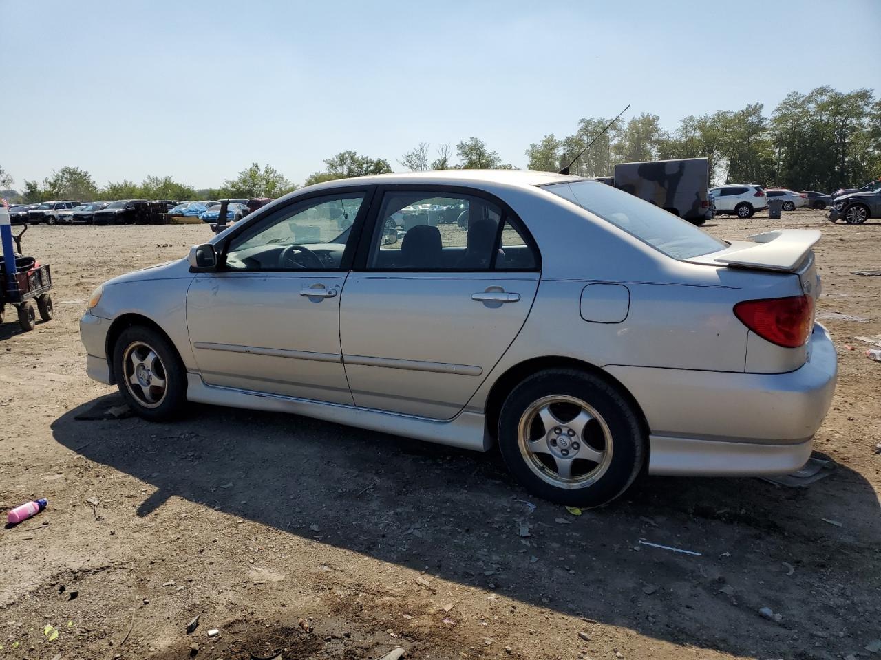 2003 Toyota Corolla Ce - Фото 2