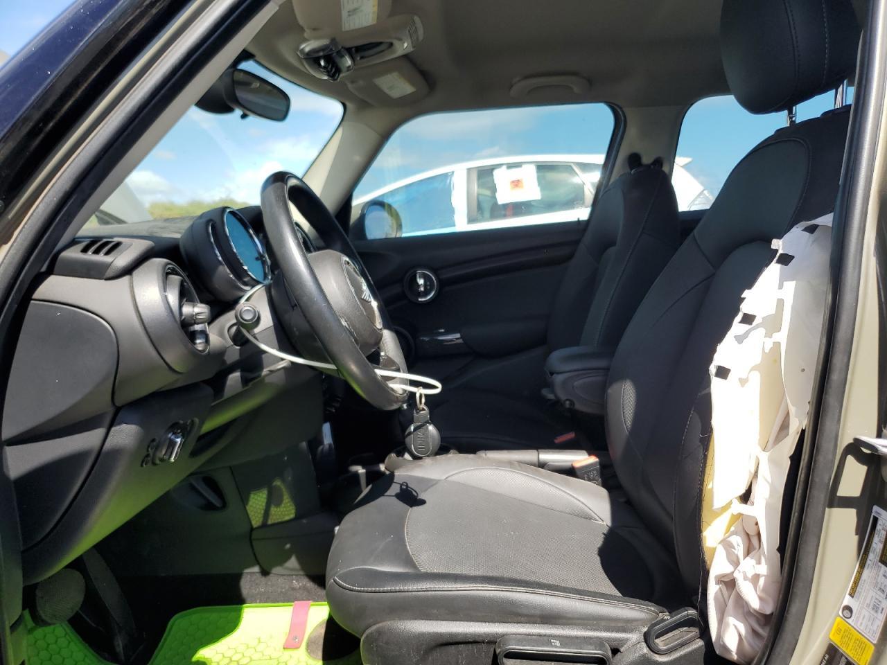 2019 Mini Cooper - Image 7