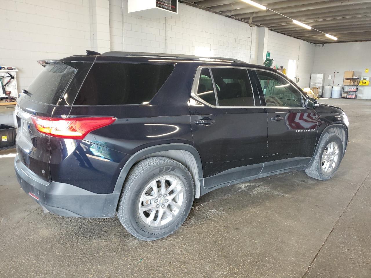 2020 Chevrolet Traverse Lt - Image 3