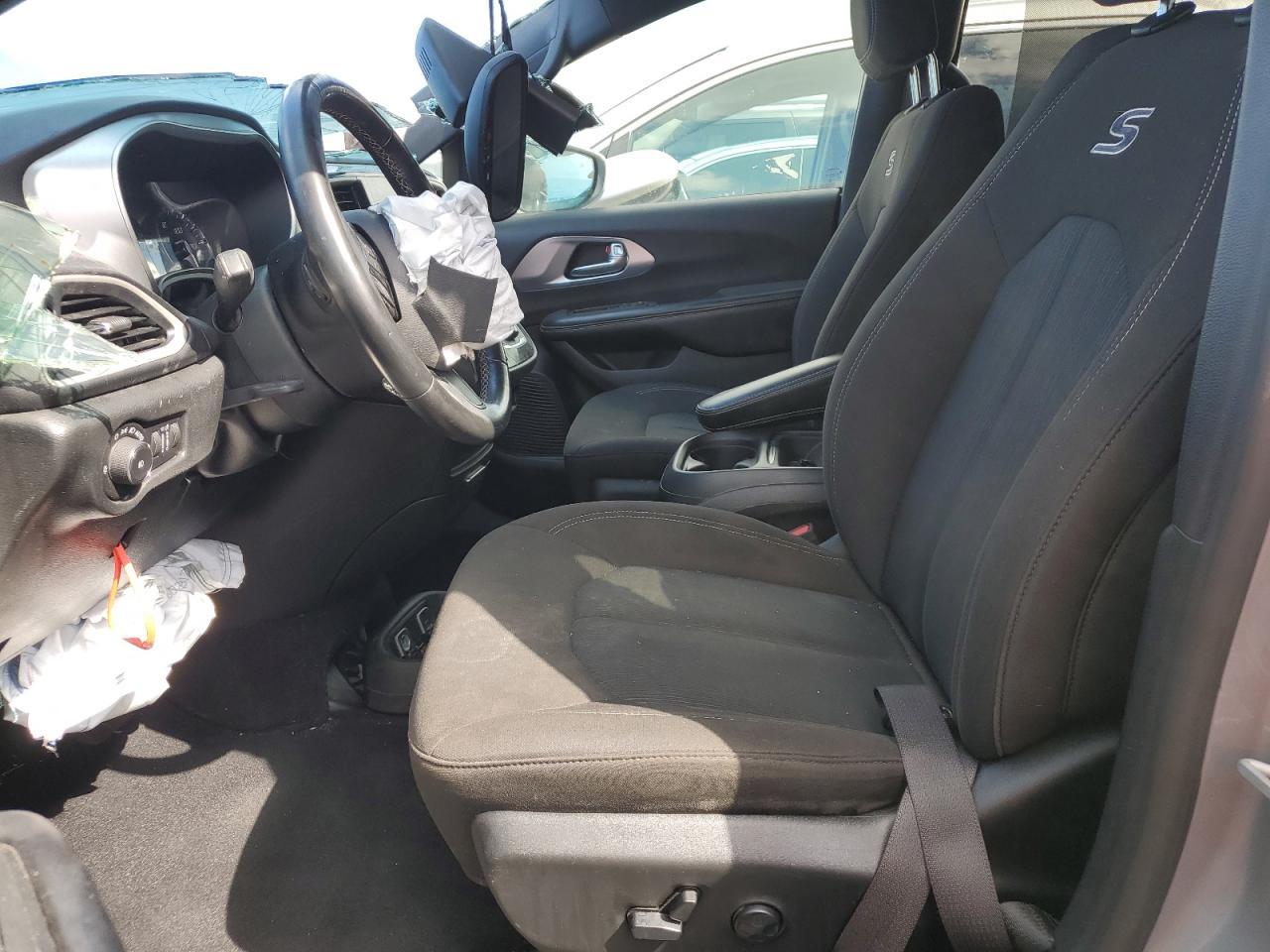 2020 Chrysler Pacifica Touring - Фото 7