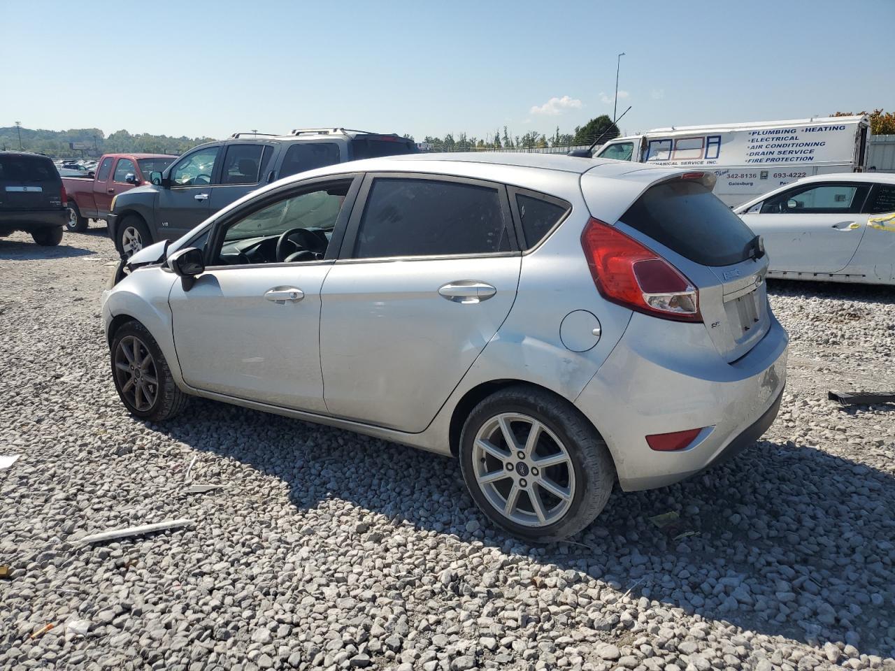 2019 Ford Fiesta Se - Фото 2
