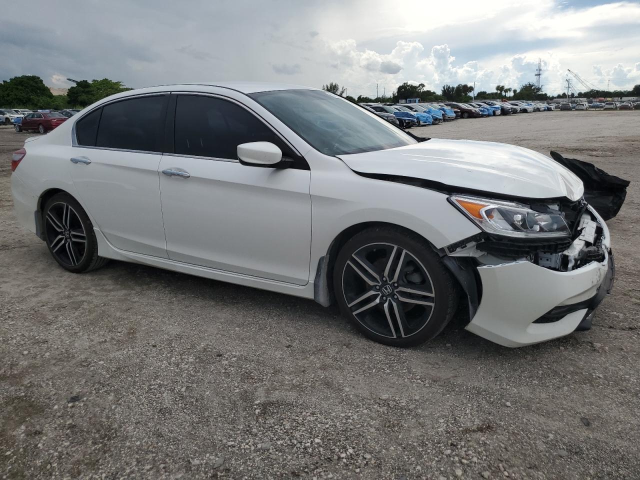 2017 Honda Accord Sport - Фото 4