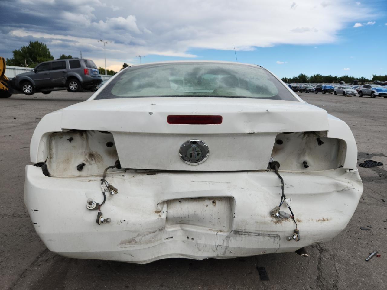 2005 Ford Mustang - Фото 6