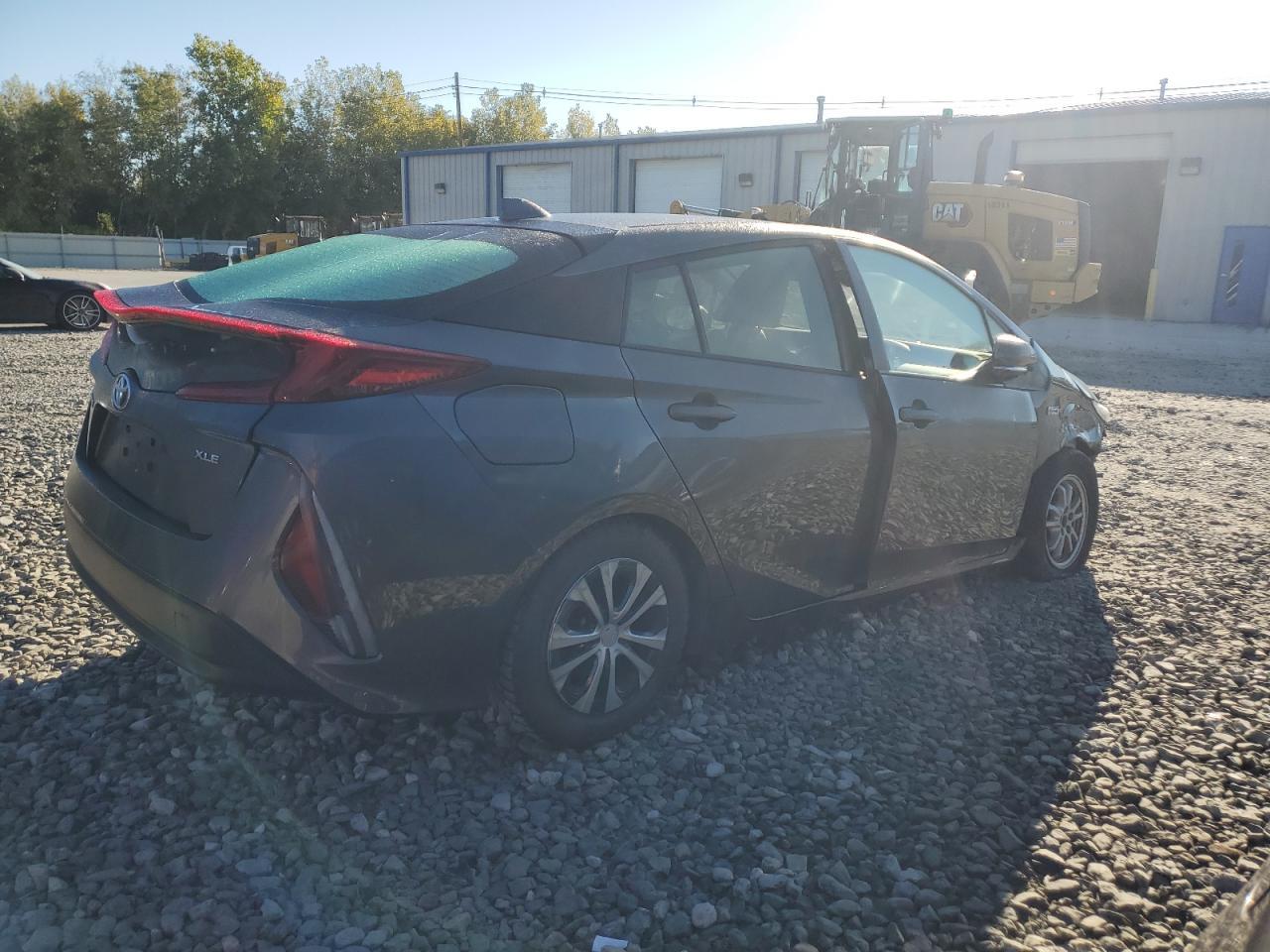 2021 Toyota Prius Prime Le - Image 3