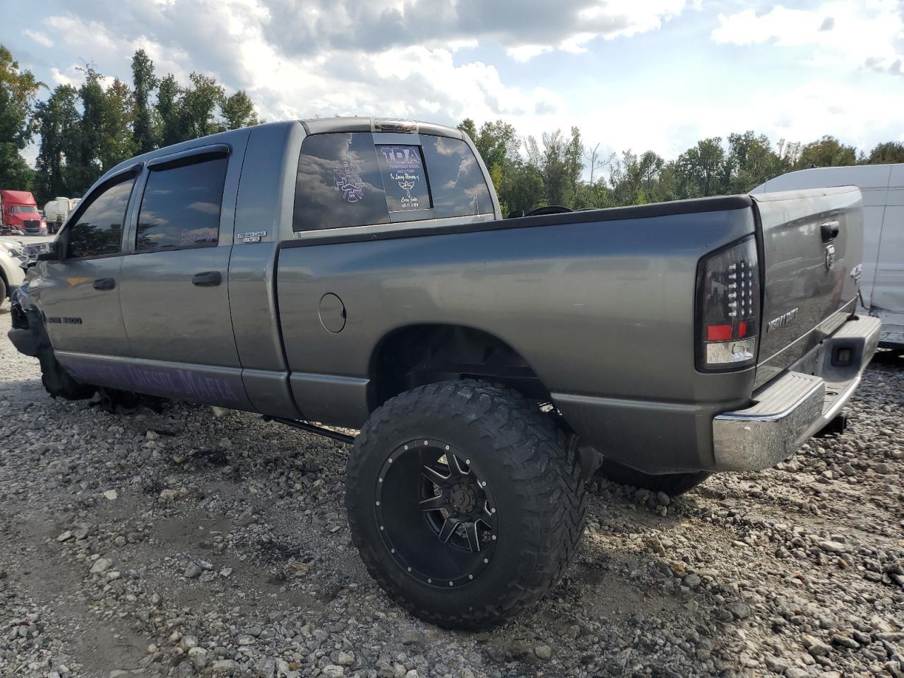 2006 Dodge Ram 3500 - Image 2