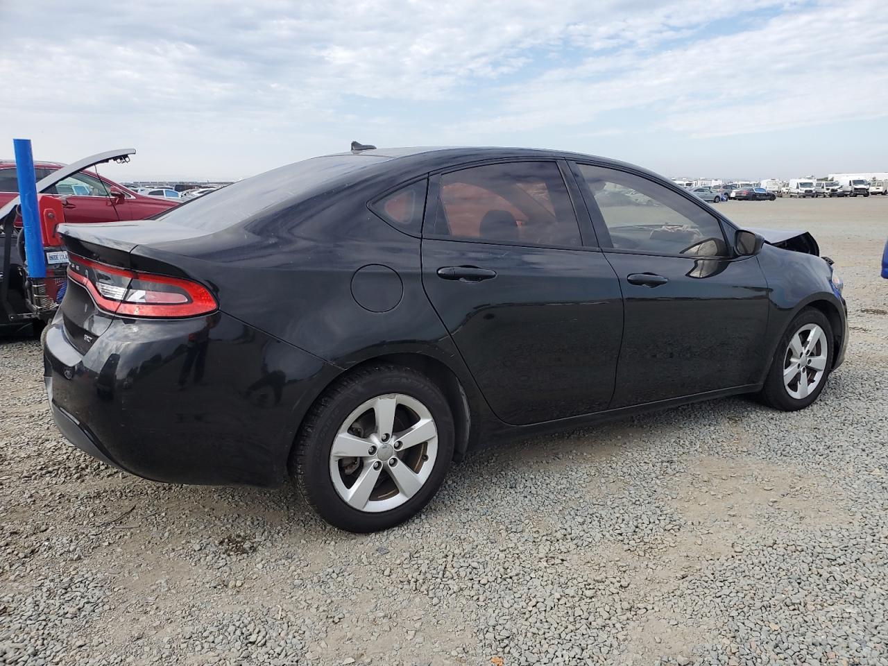 2015 Dodge Dart Sxt - Image 3