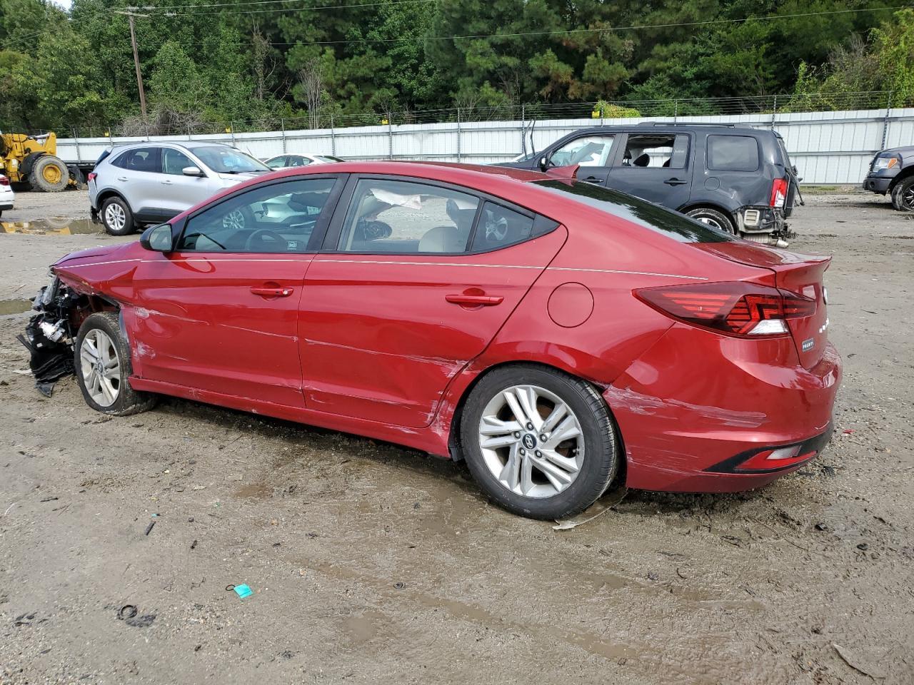 2019 Hyundai Elantra Sel - Фото 2