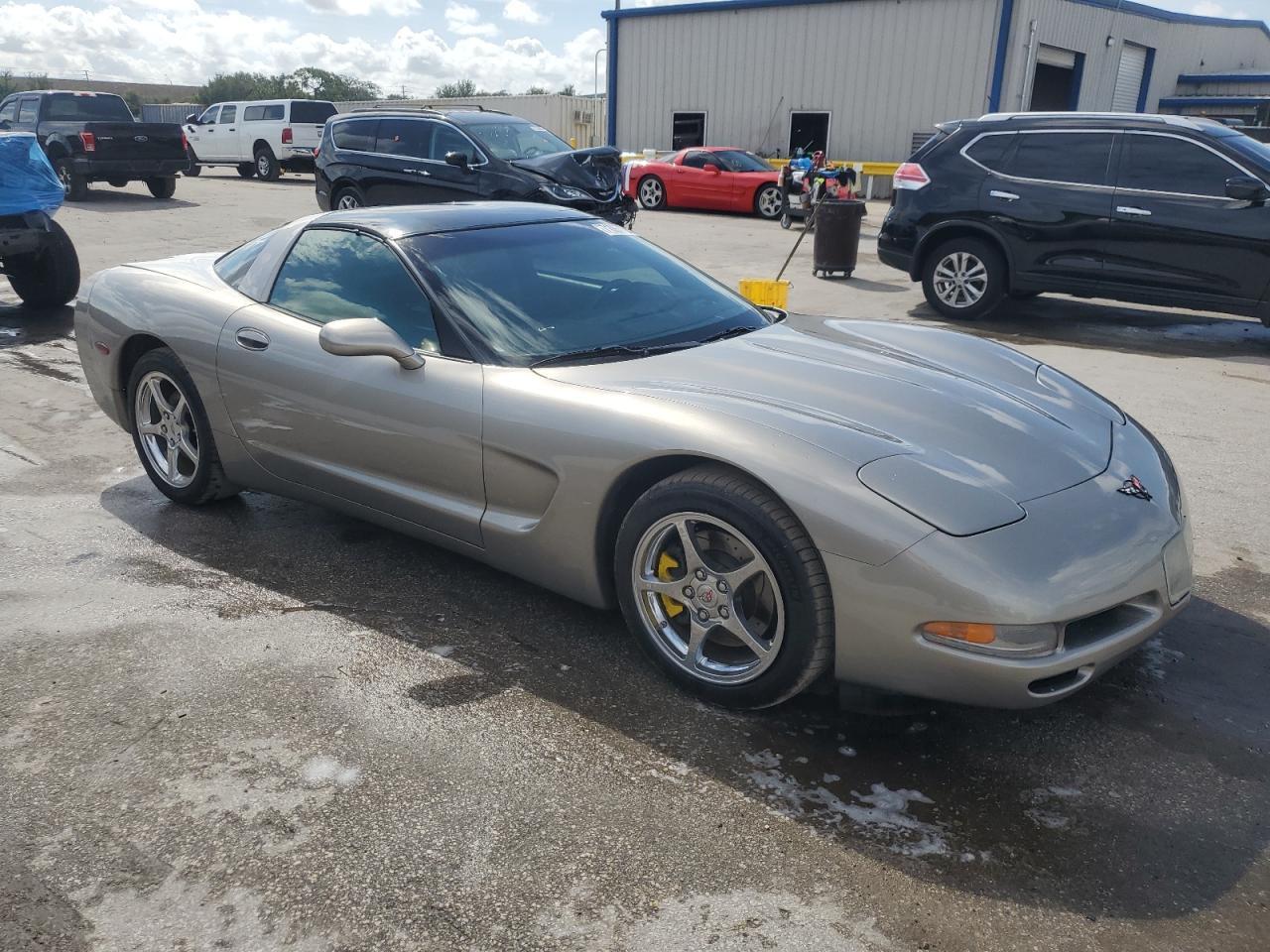 2001 Chevrolet Corvette - Фото 4