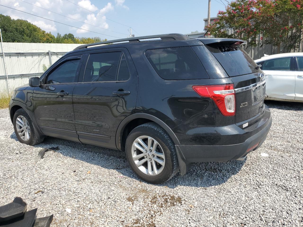 2015 Ford Explorer - Фото 2
