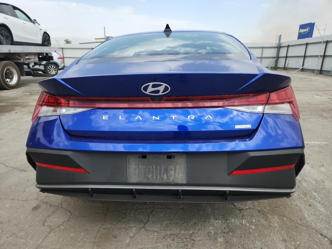 2025 Hyundai Elantra Blue - Фото 6