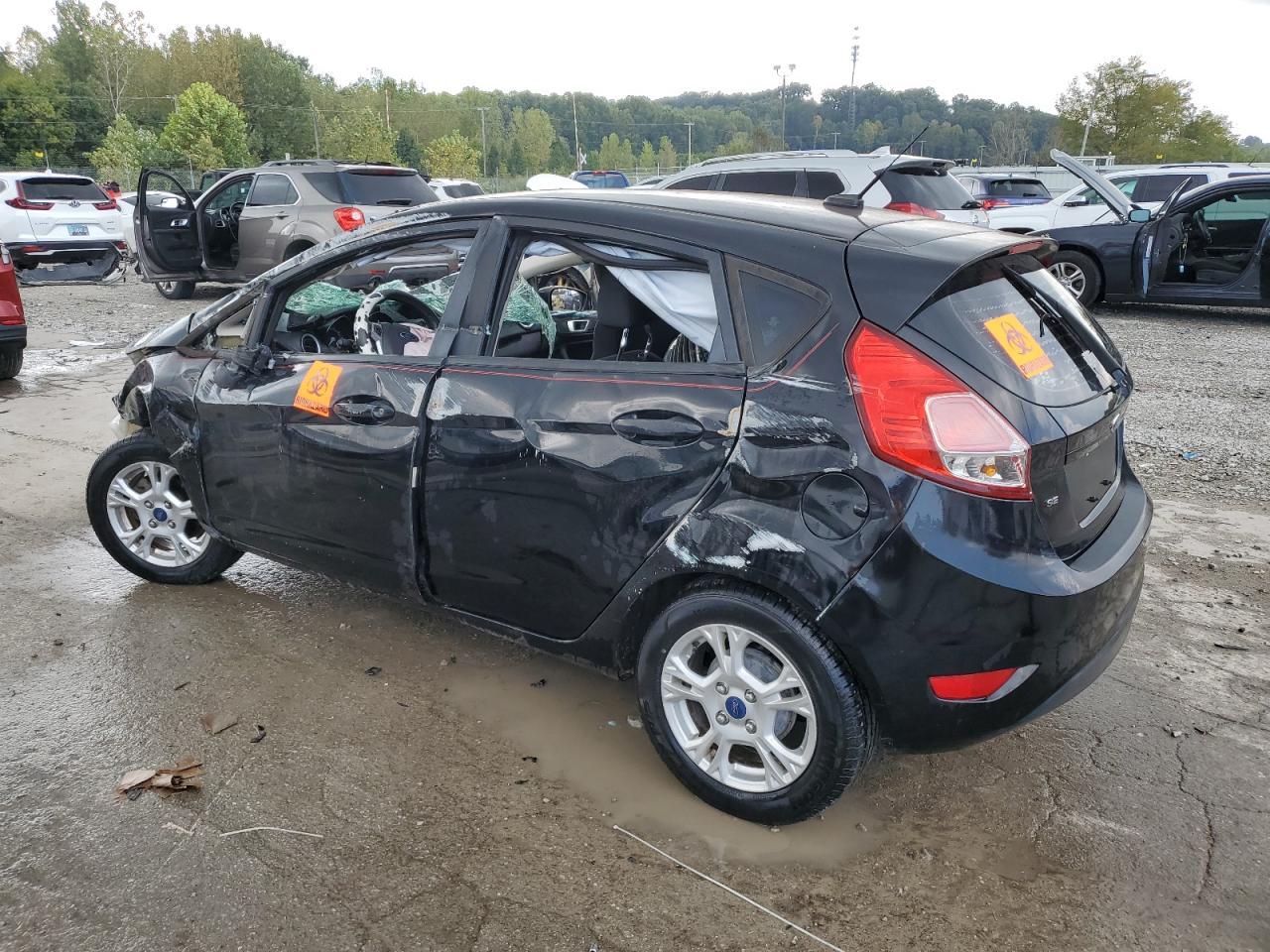 2016 Ford Fiesta Se - Фото 2