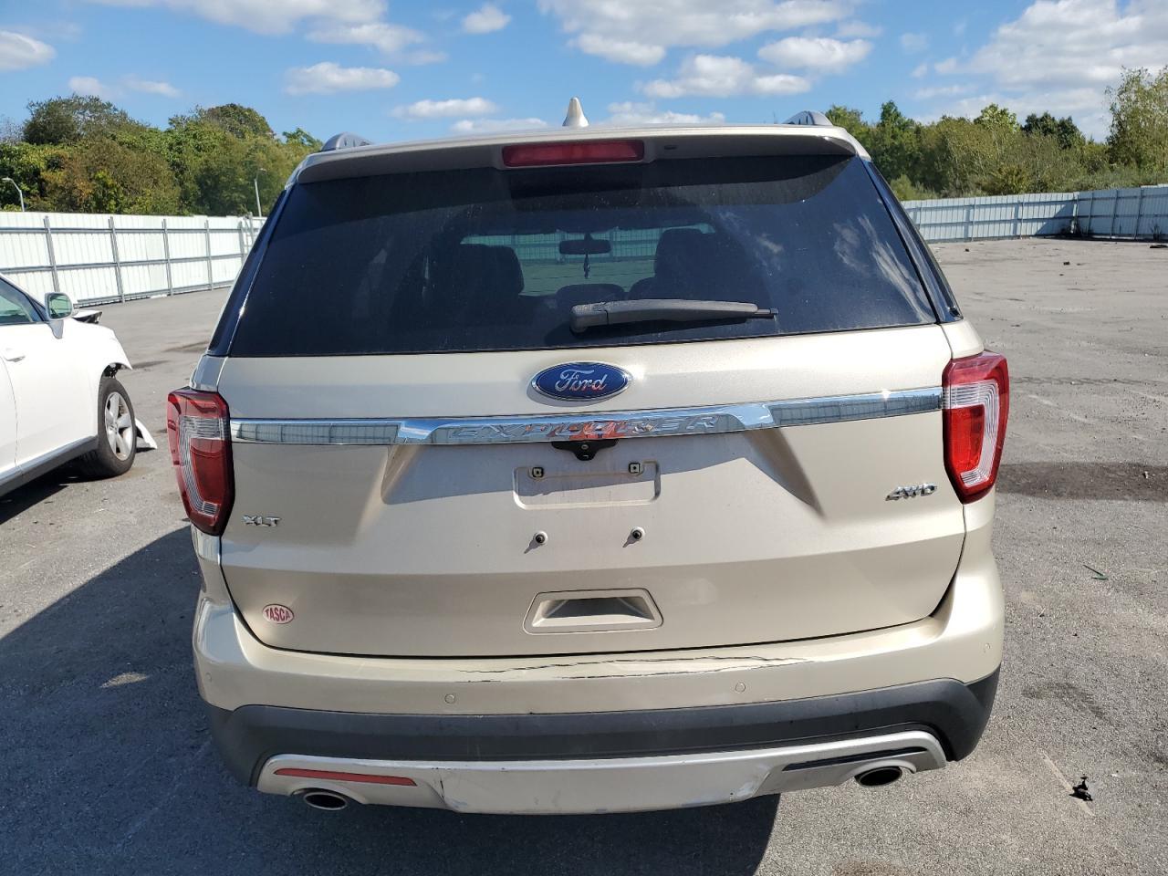 2017 Ford Explorer Xlt - Фото 6