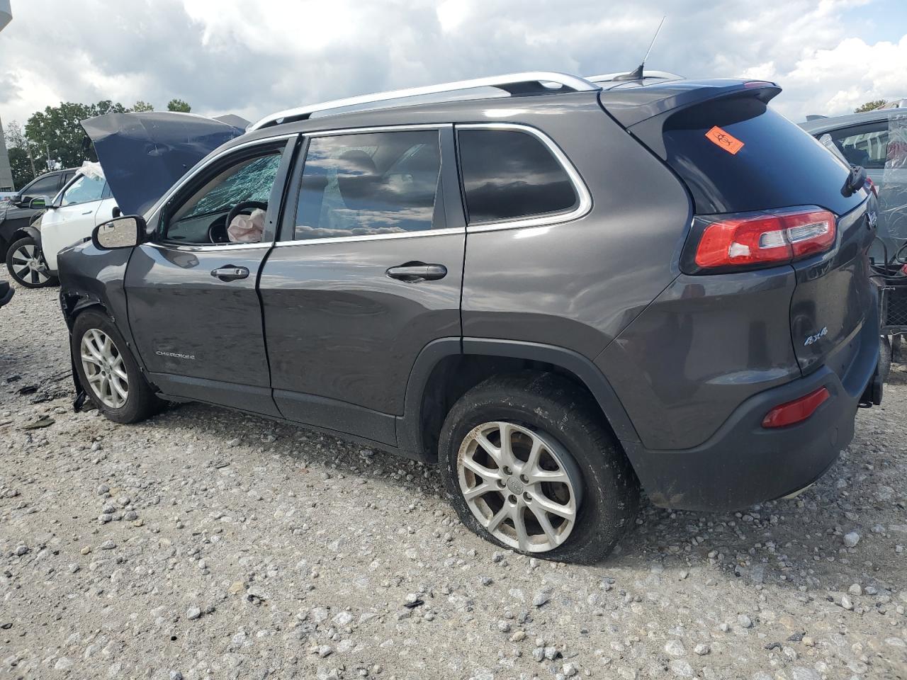 2015 Jeep Cherokee Latitude - Фото 2