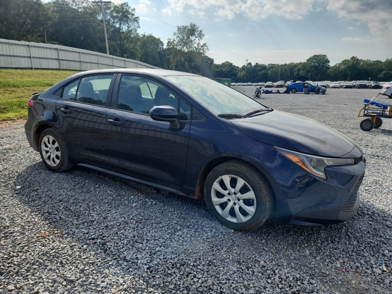 2022 Toyota Corolla Le - Image 4