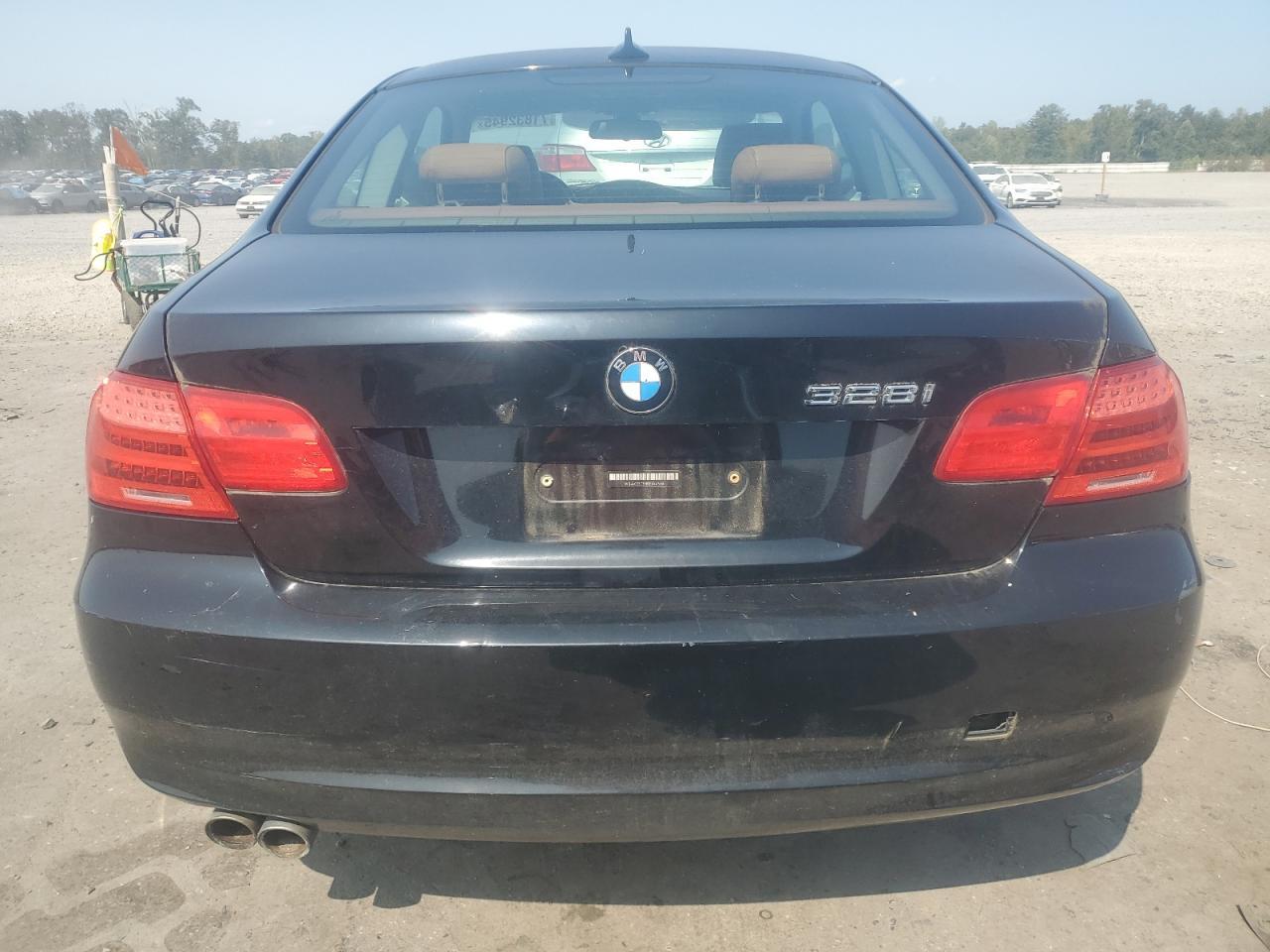 2011 BMW 328 I - Image 6