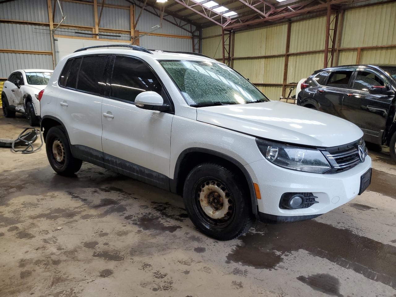 2015 Volkswagen Tiguan S - Image 4