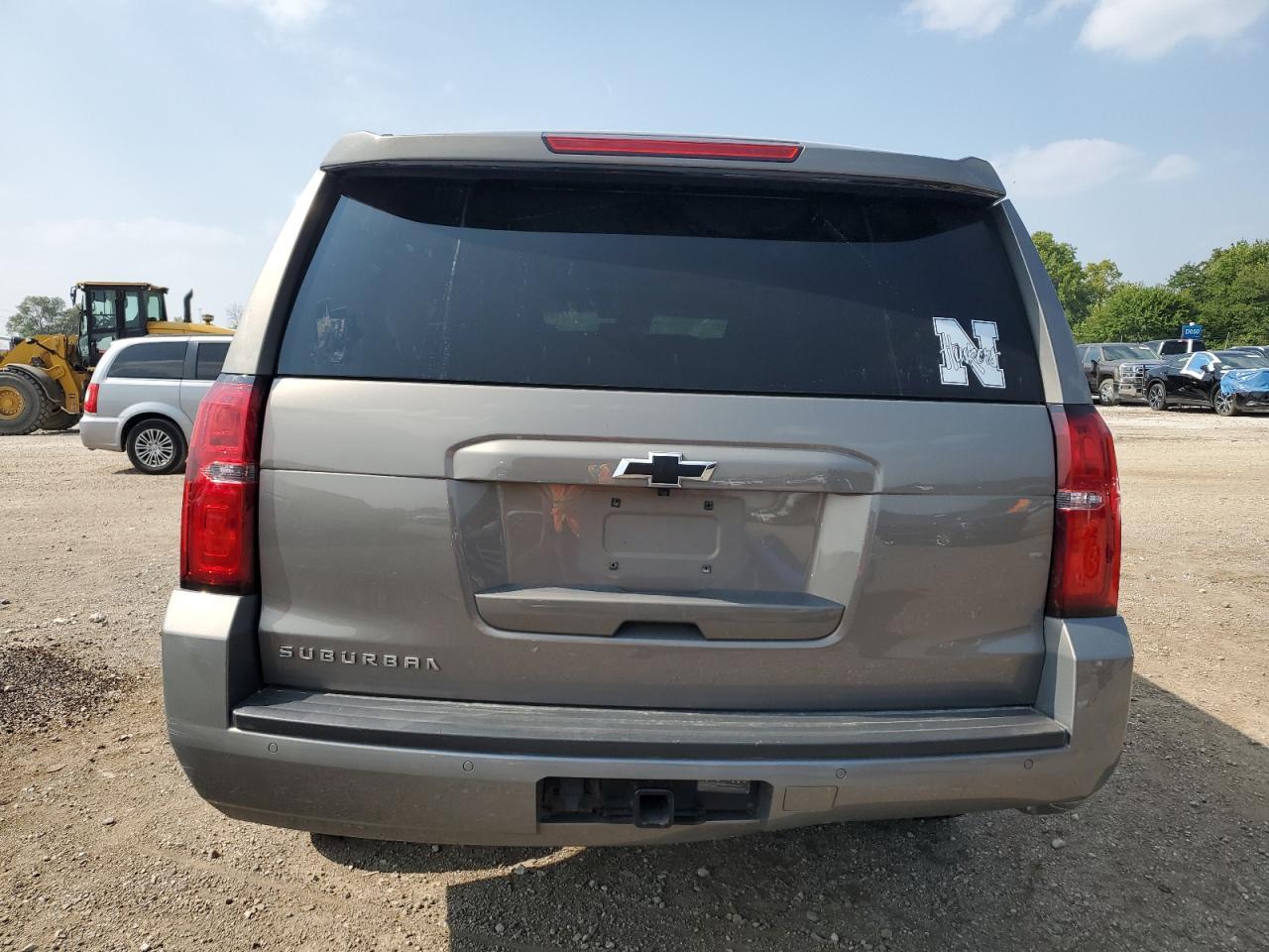 2019 Chevrolet Suburban K1500 Lt - Image 6