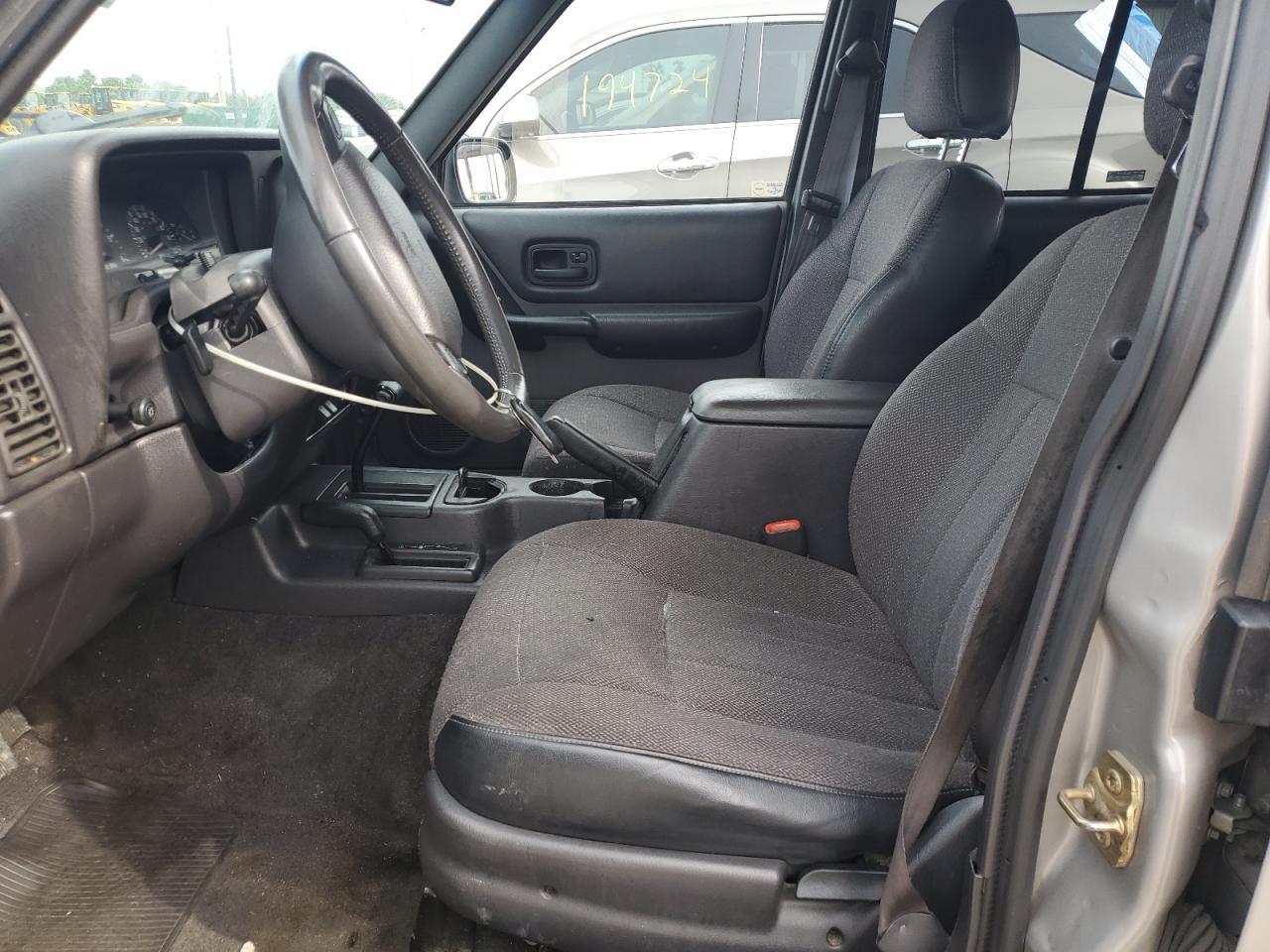 2000 Jep Cheeroke - Фото 7