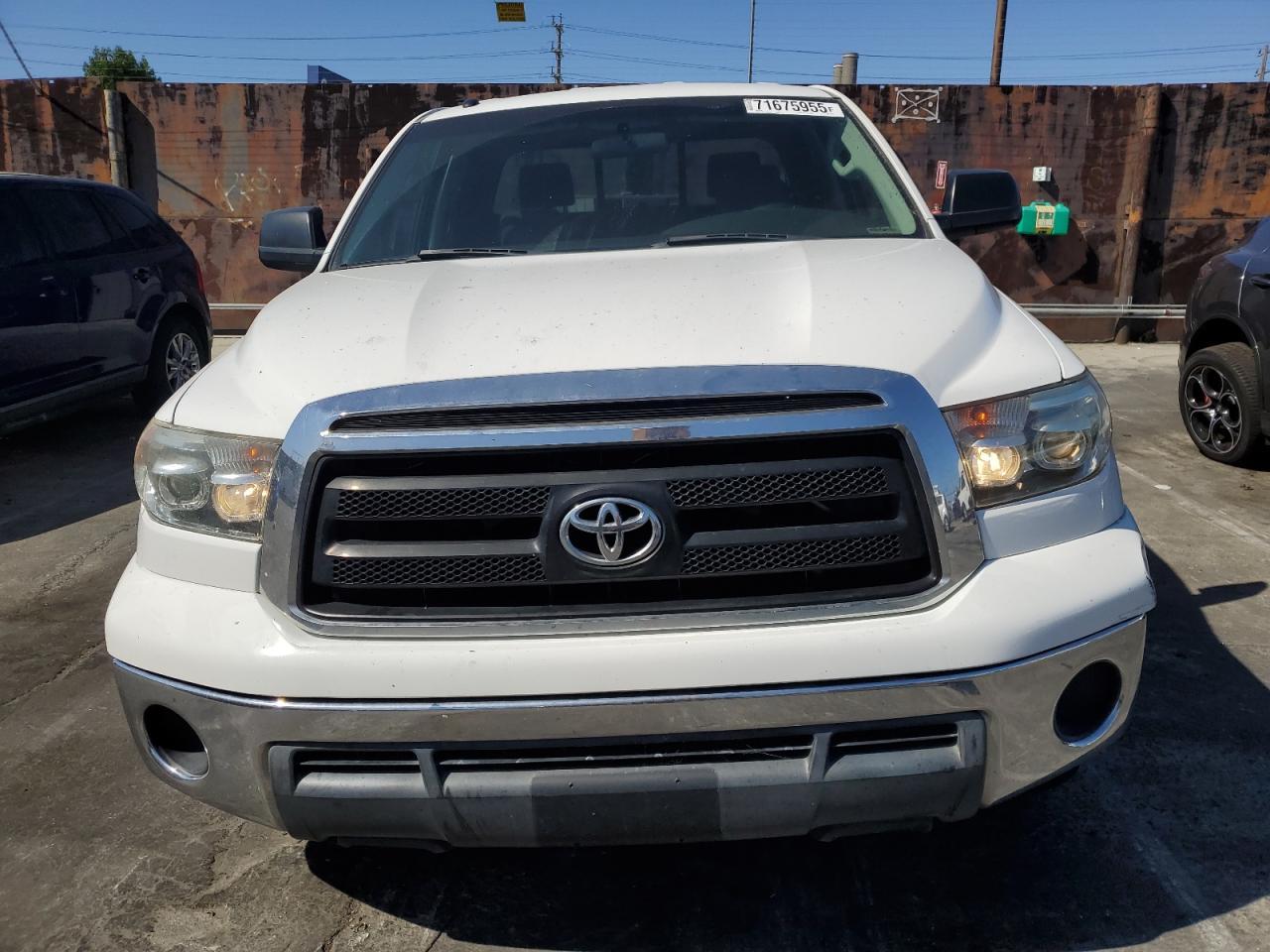 2010 Toyota Tundra Double Cab Sr5 - Image 5