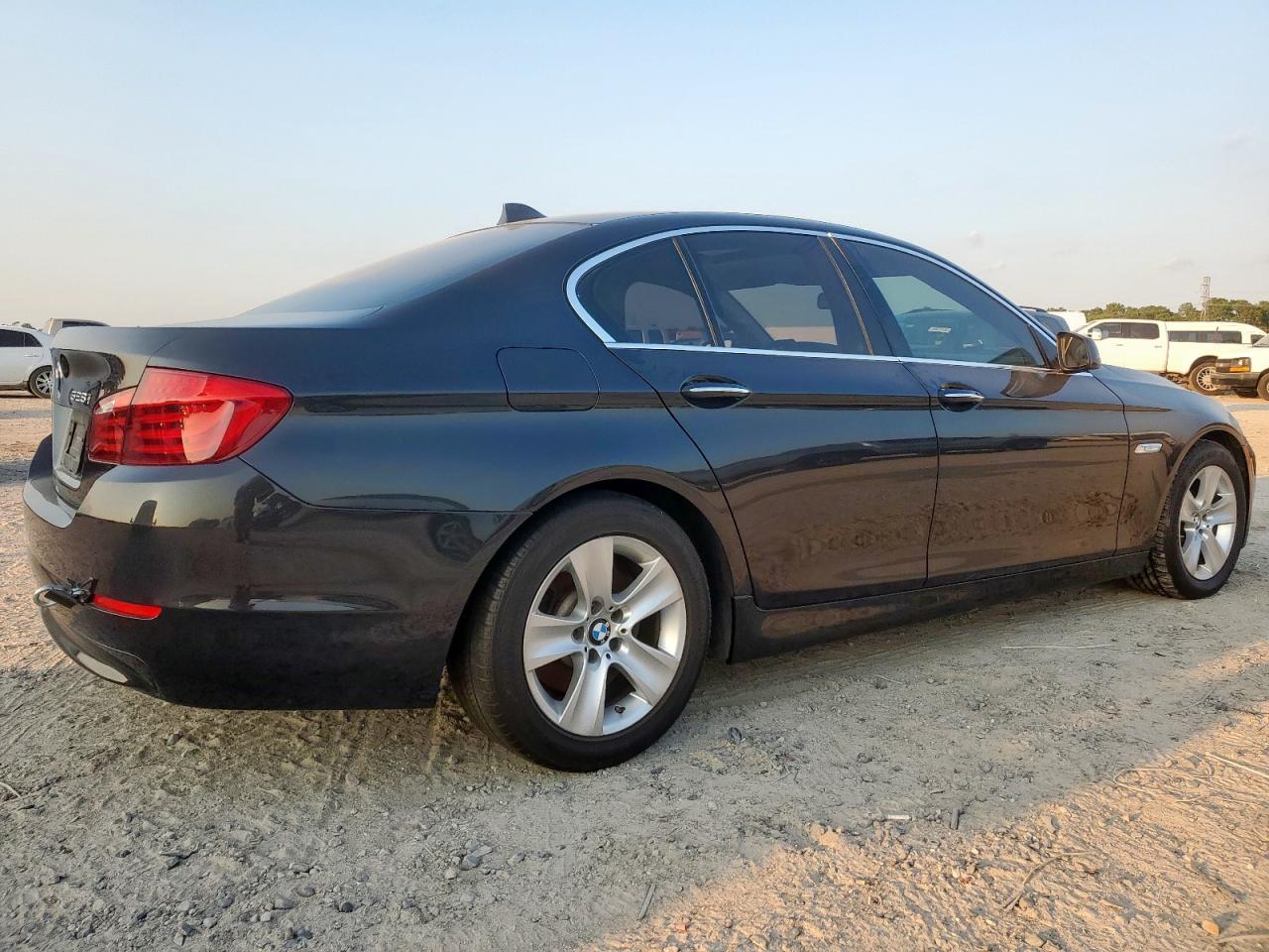 2013 BMW 528 I - Фото 3