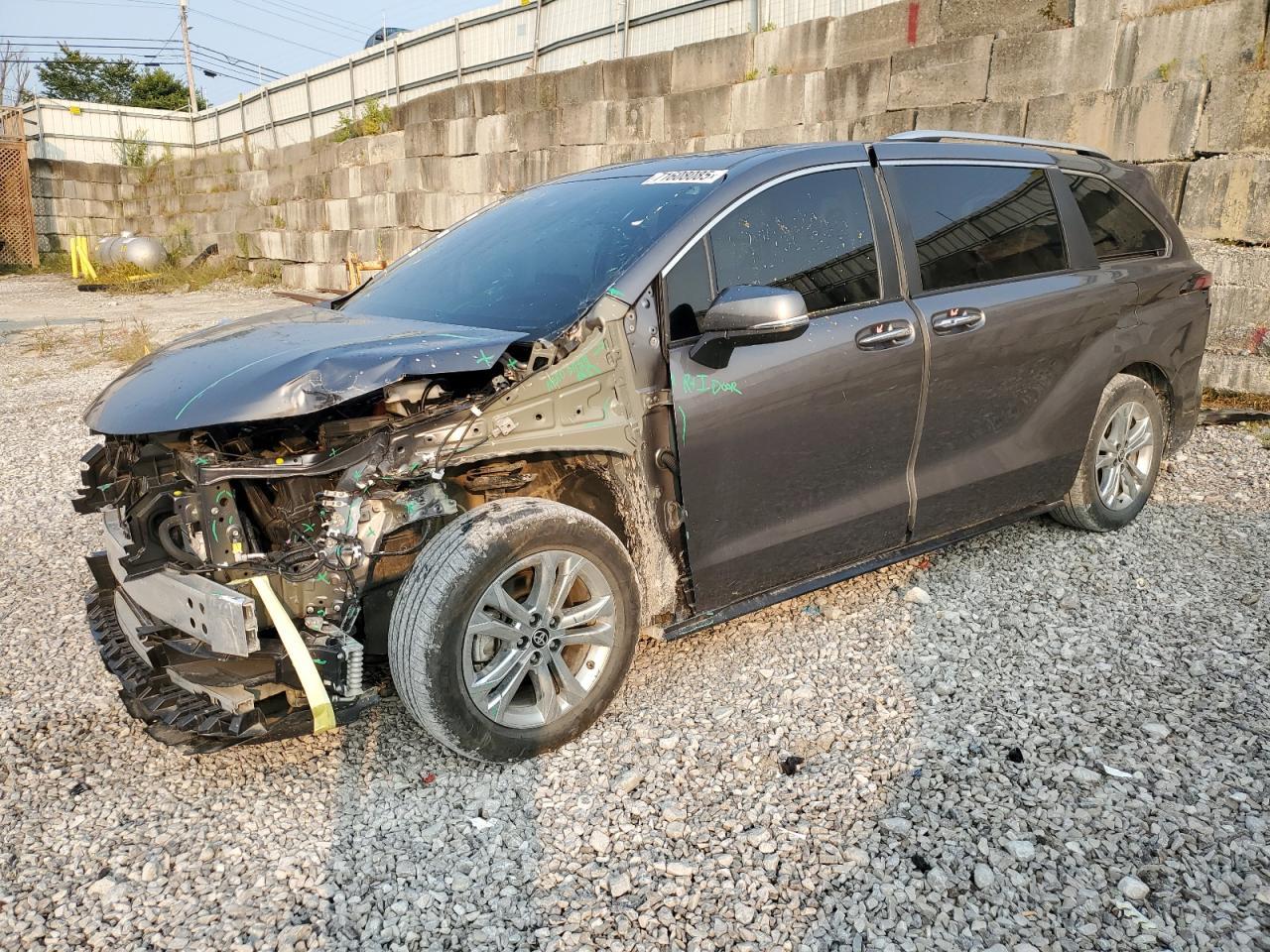 2024 Toyota Sienna Limited