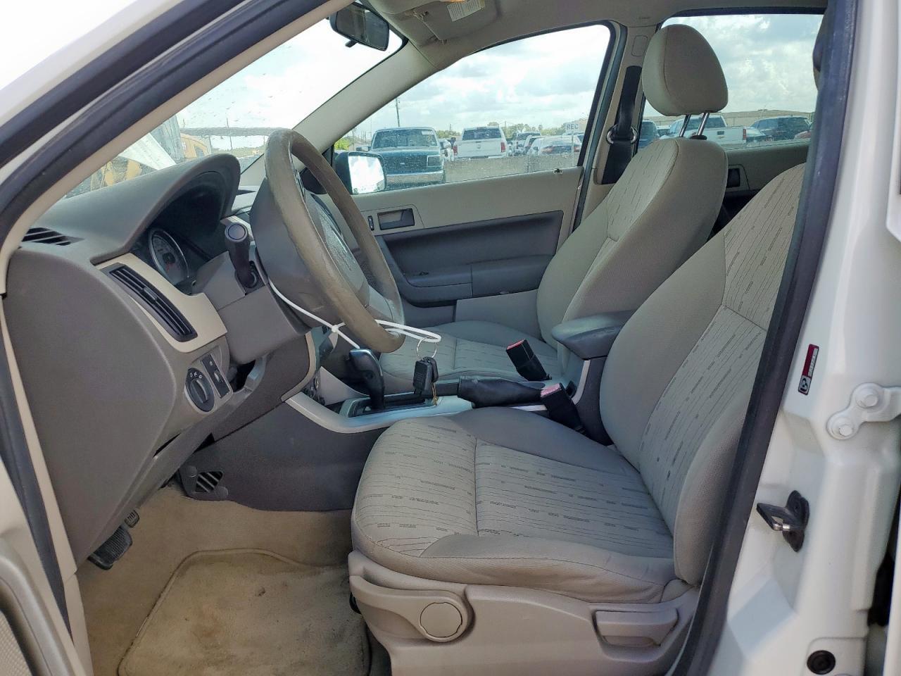 2010 Ford Focus Se - Фото 7
