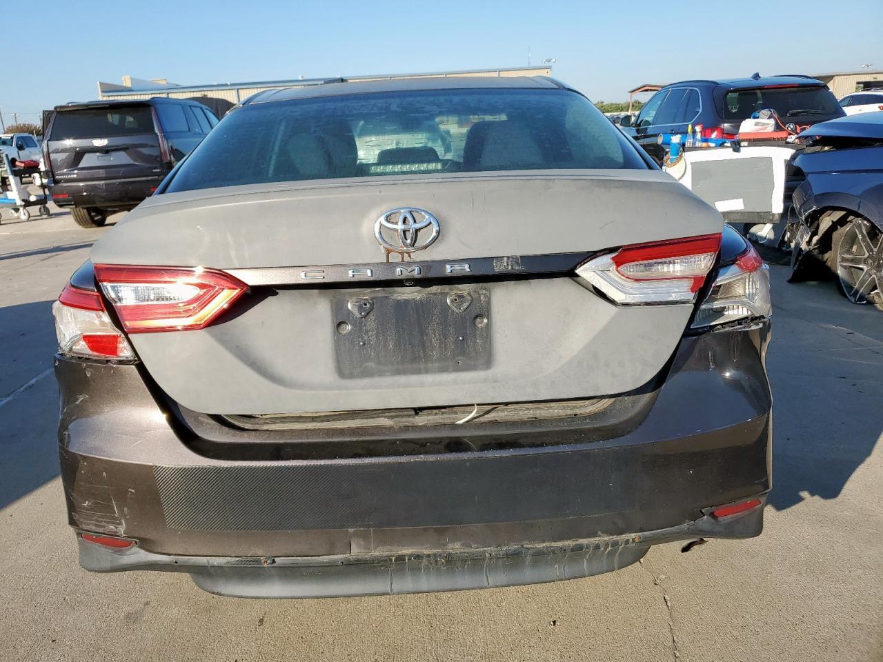 2018 Toyota Camry L - Фото 6