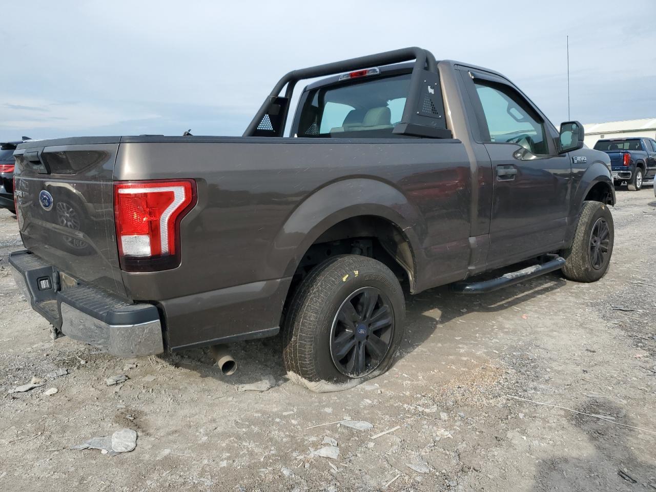 2017 Ford F150 - Фото 3