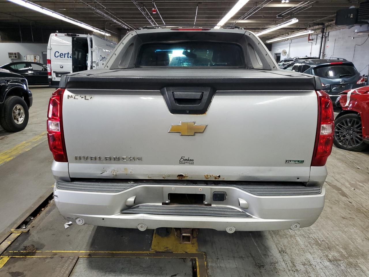 2011 Chevrolet Avalanche Lt - Фото 6