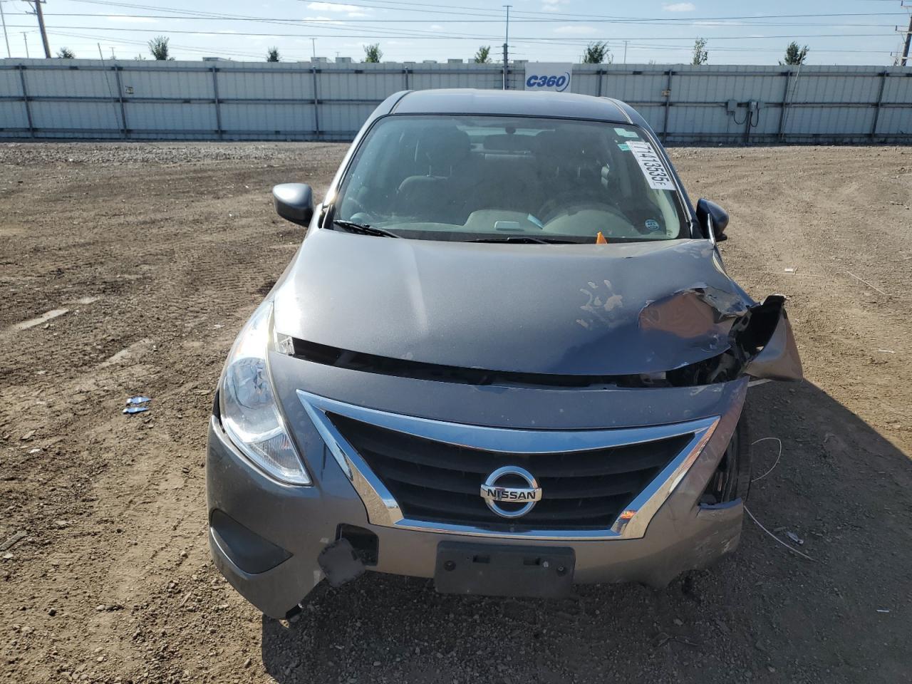2019 Nissan Versa S - Фото 5