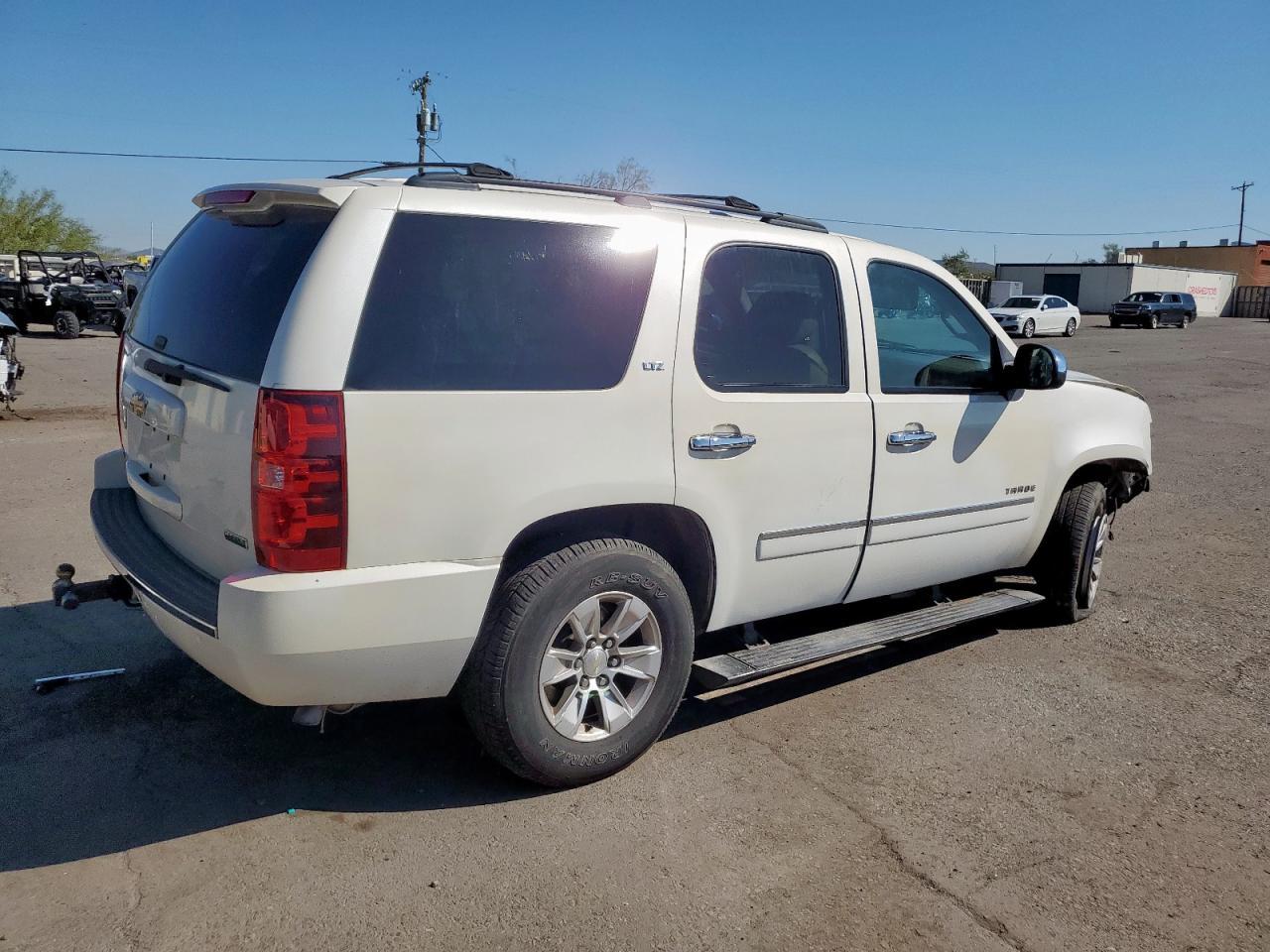 2010 Chevrolet Tahoe C1500 Ltz - Фото 3