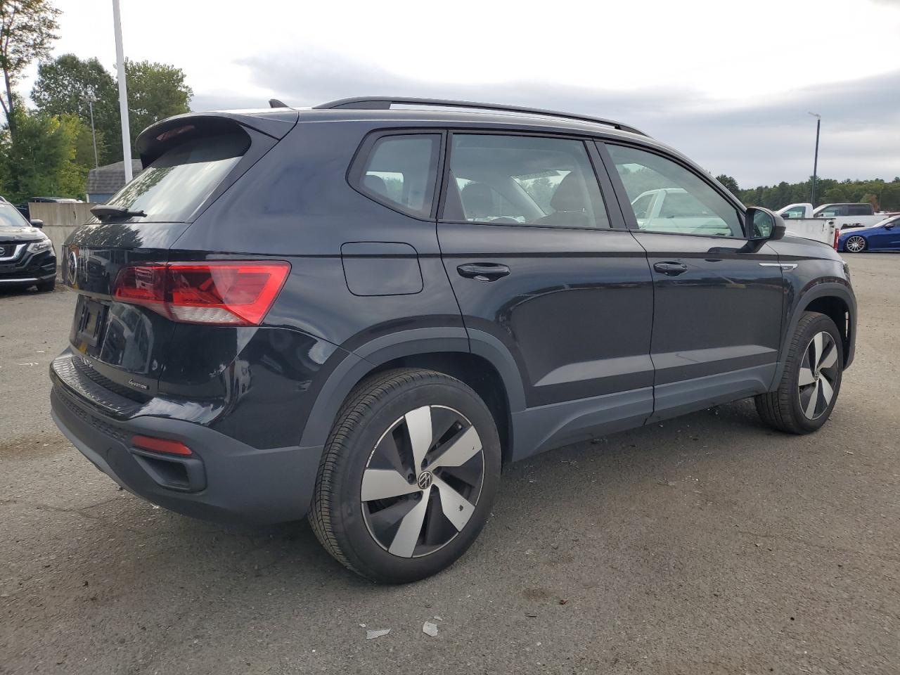 2024 Volkswagen Taos S - Фото 3