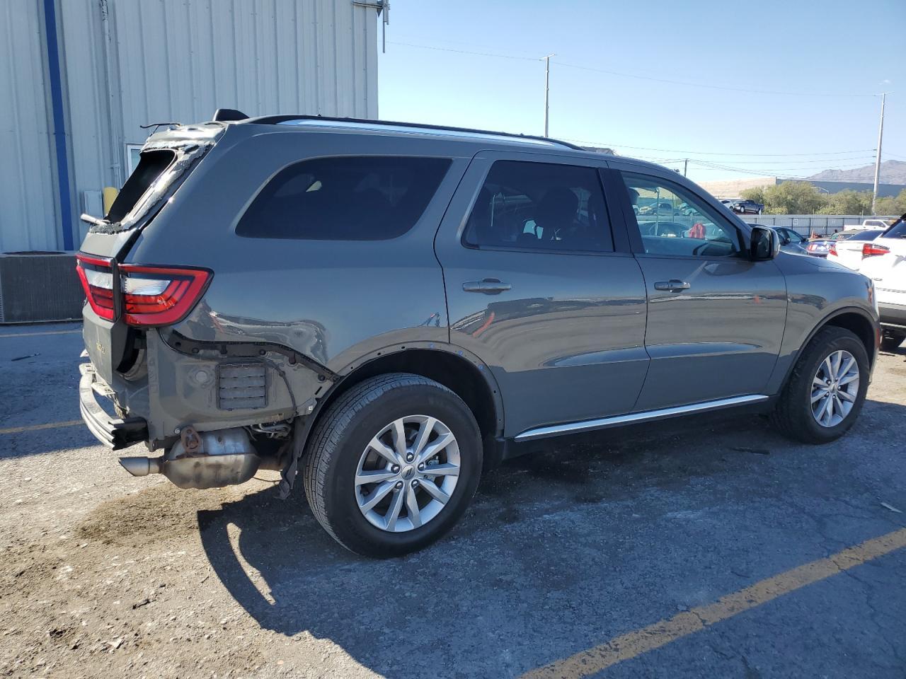 2022 Dodge Durango Sxt - Image 3