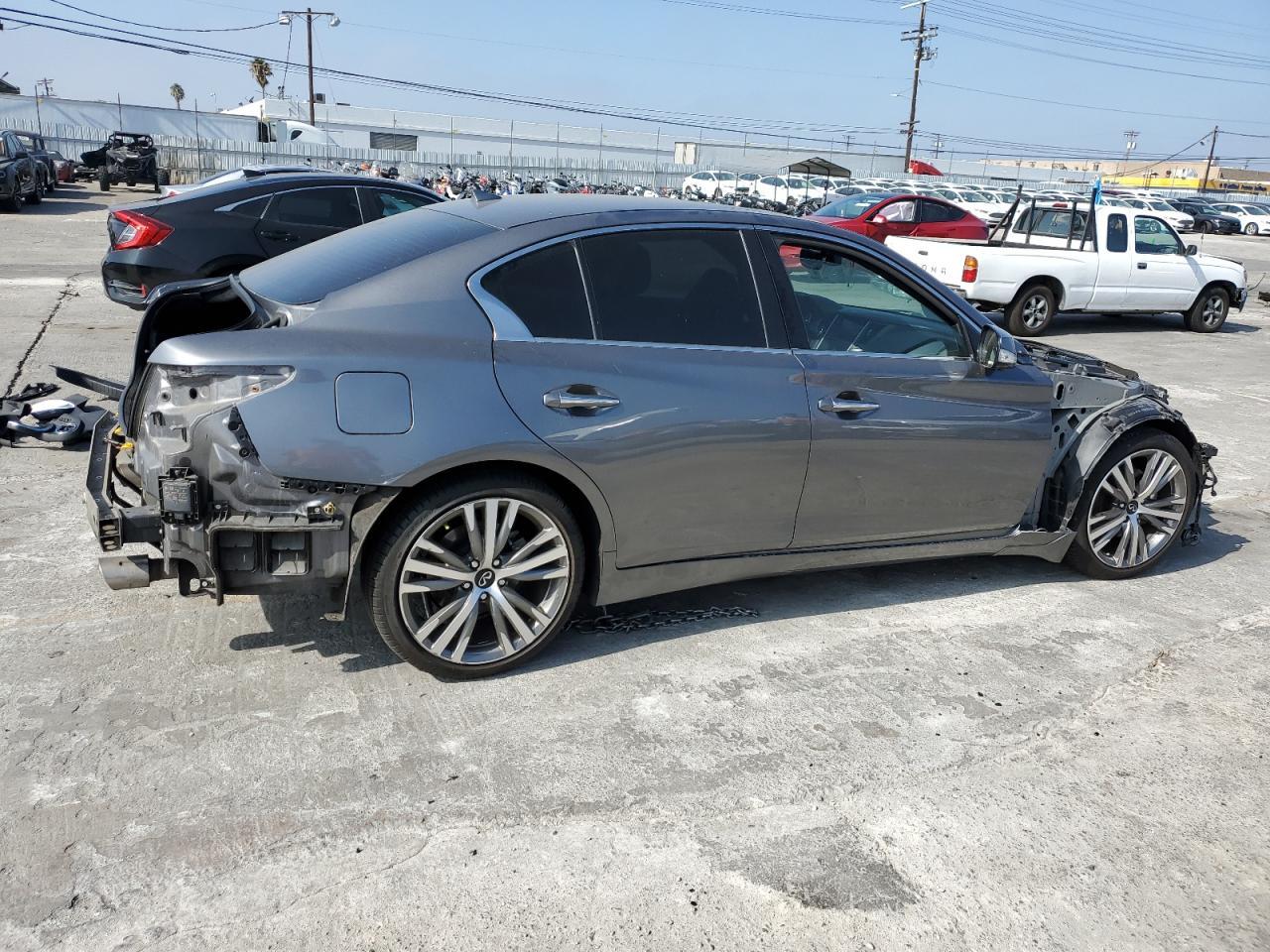 2022 Infiniti Q50 Sensory - Фото 3