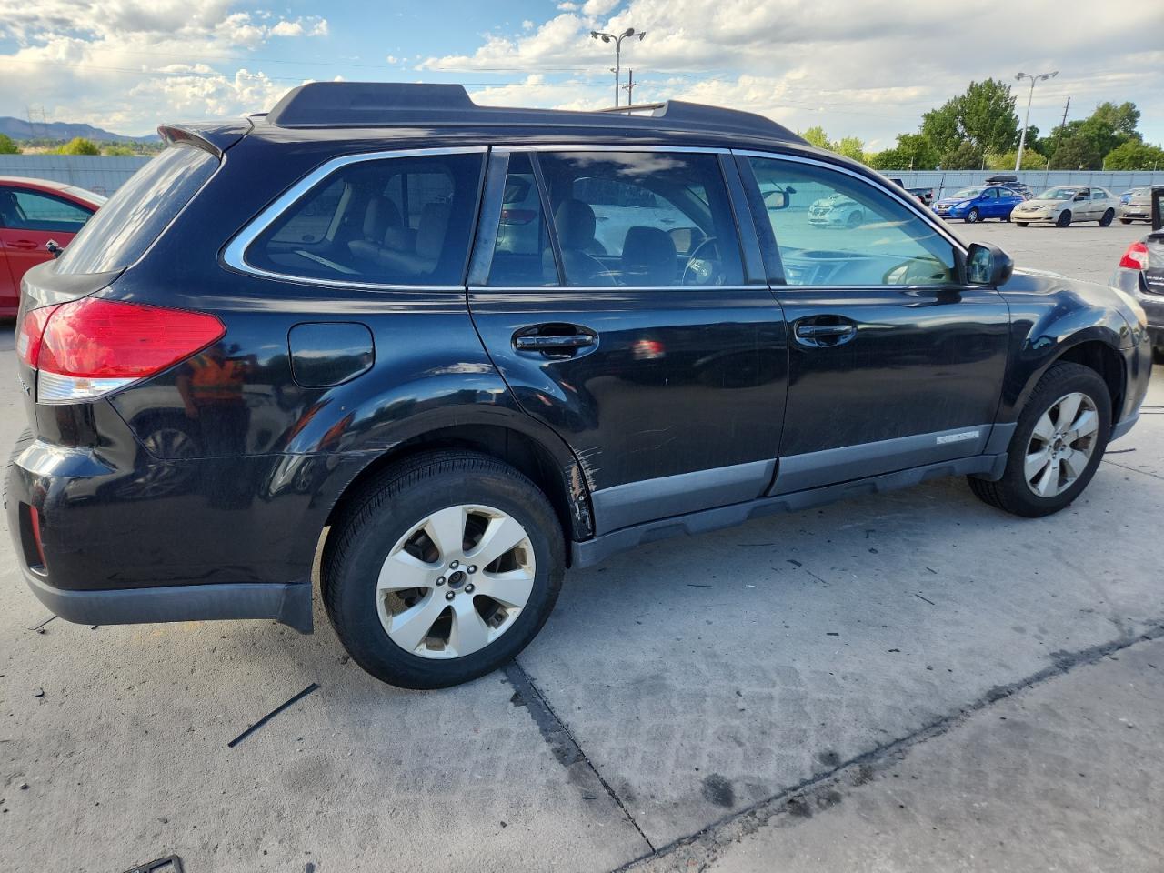 2012 Subaru Outback 2.5I Premium - Image 3
