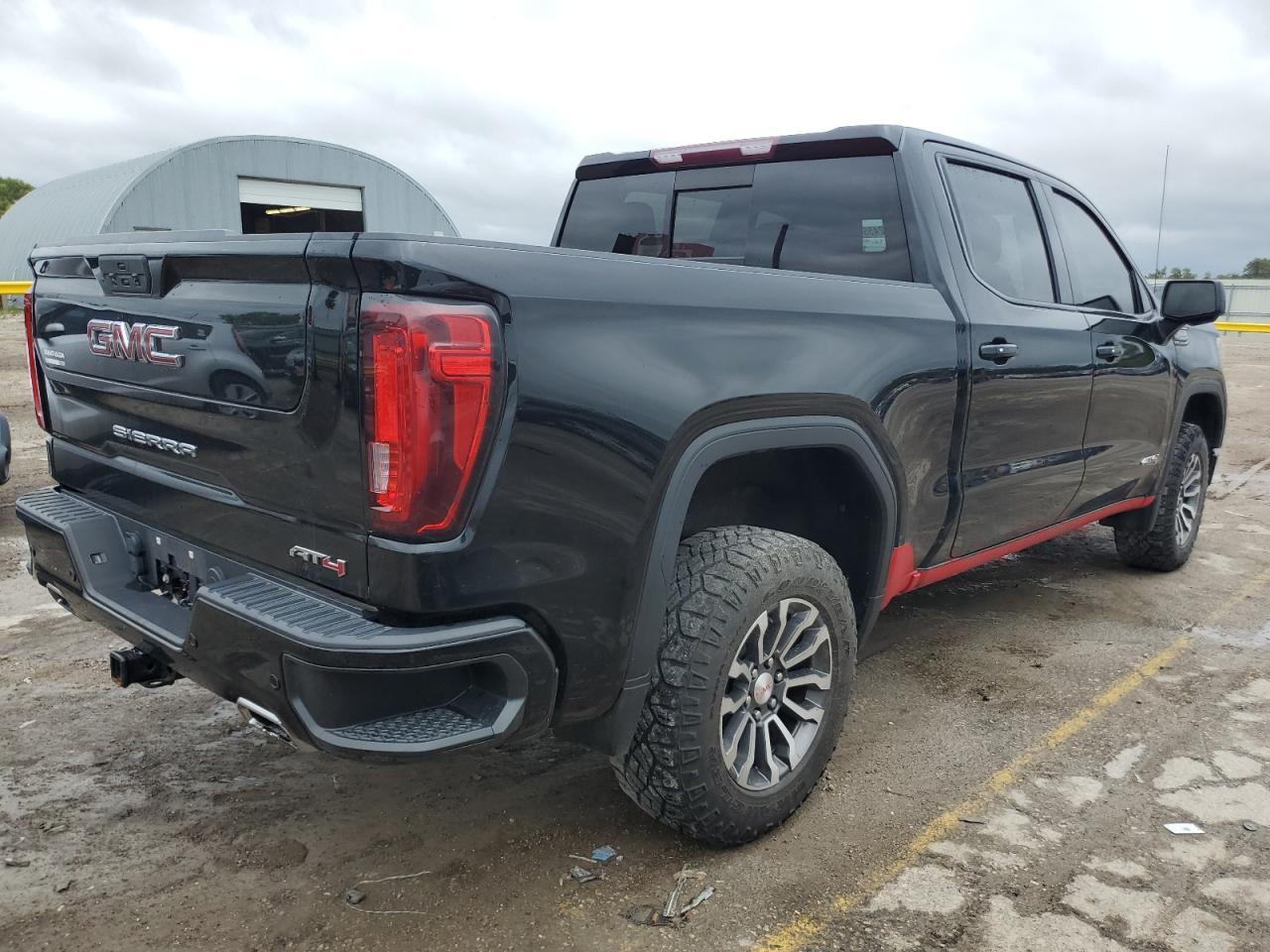2021 GMC Sierra K1500 At4 - Фото 3