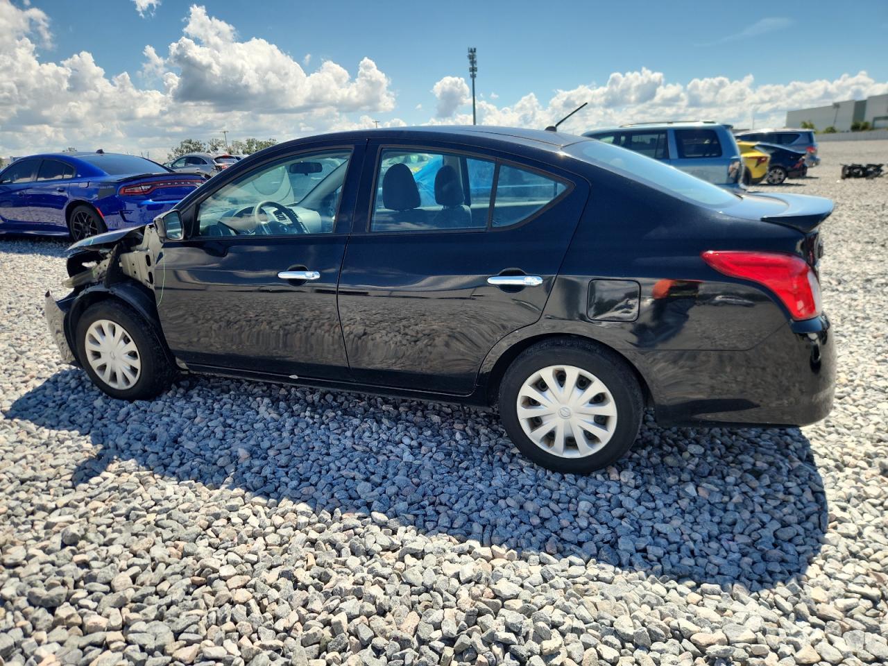 2018 Nissan Versa S - Image 2