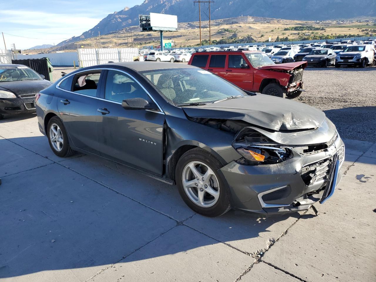 2017 Chevrolet Malibu Ls - Фото 4