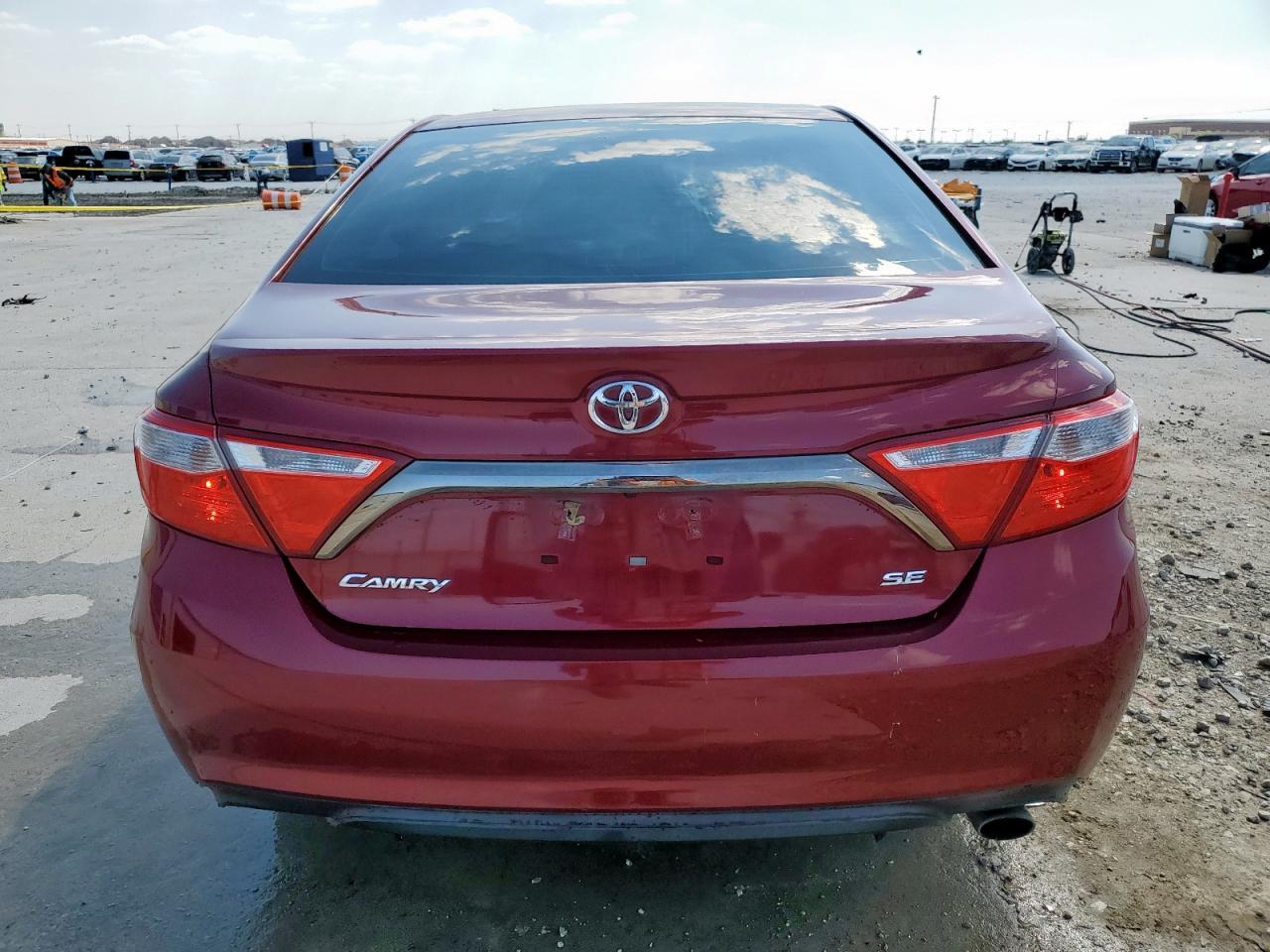 2016 Toyota Camry Le - Image 6