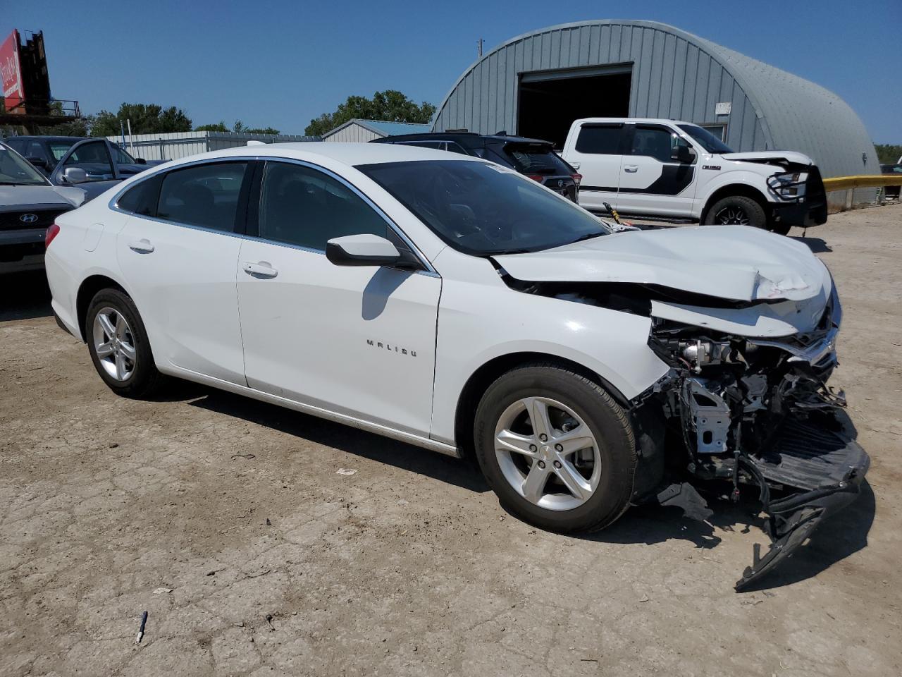 2024 Chevrolet Malibu Lt - Image 4