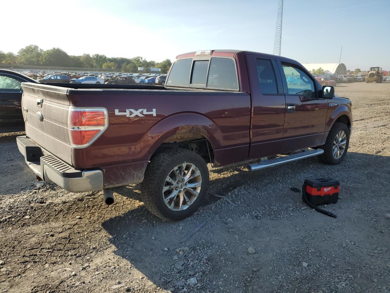 2010 Ford F150 Super Cab - Фото 3