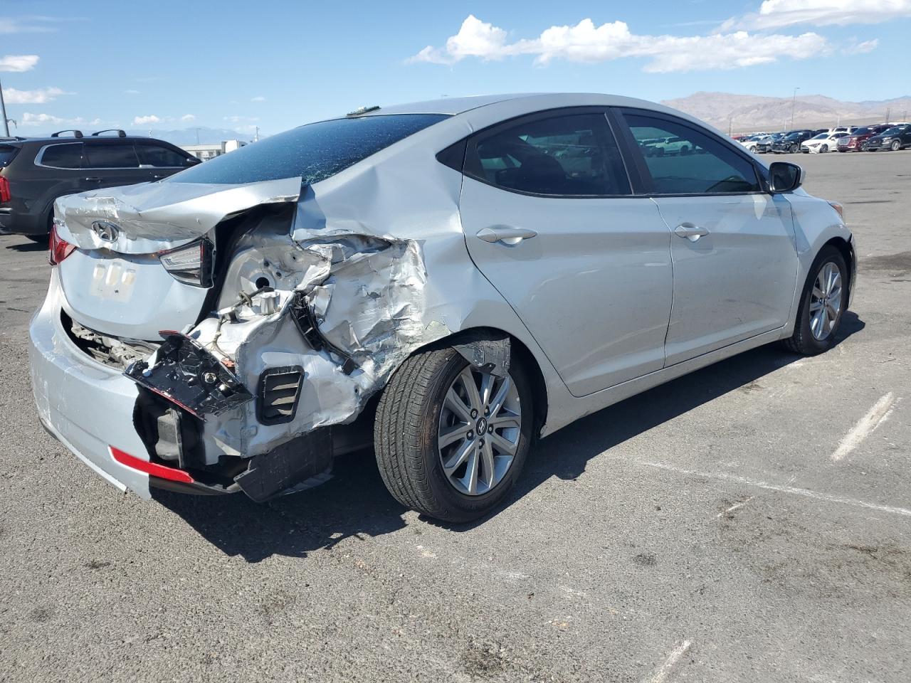 2016 Hyundai Elantra Se - Фото 3