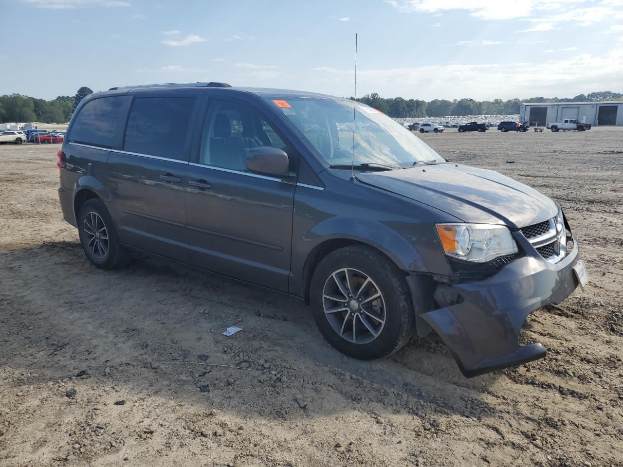 2017 Dodge Grand Caravan Sxt - Фото 4