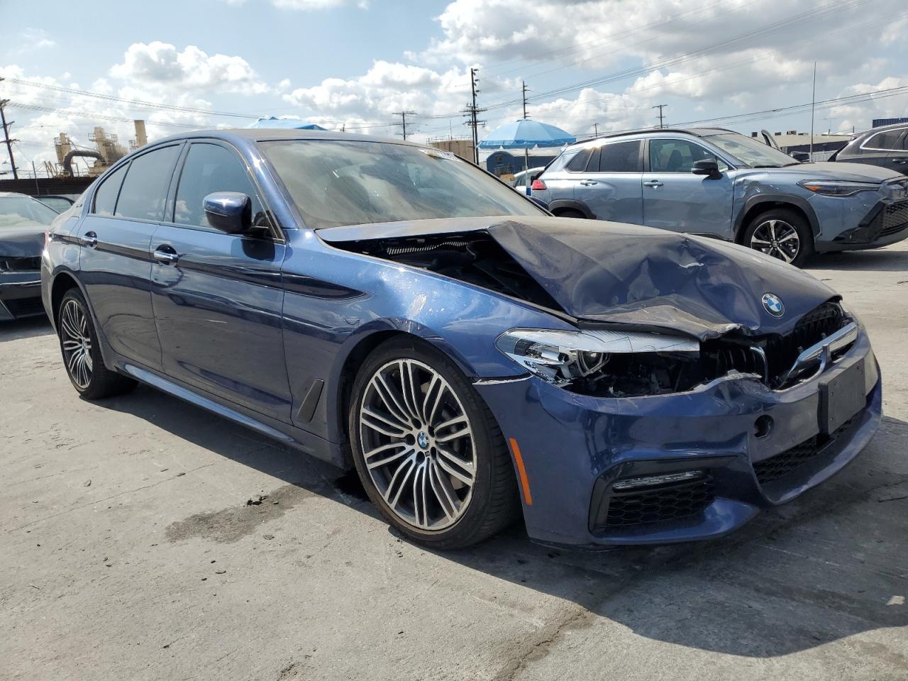2018 BMW 530E - Фото 4
