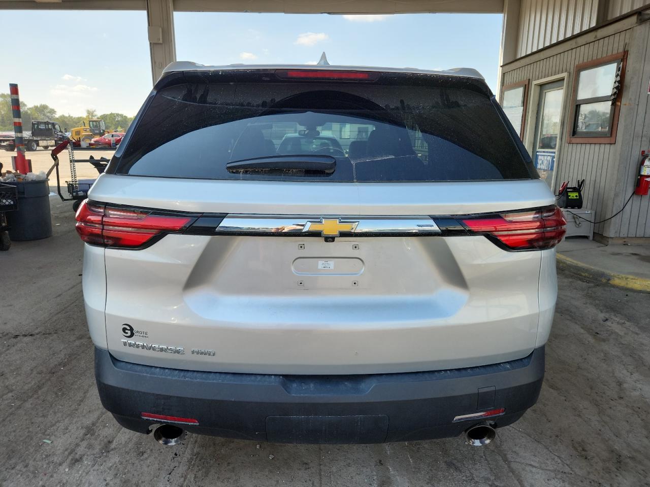 2022 Chevrolet Traverse Ls - Фото 6