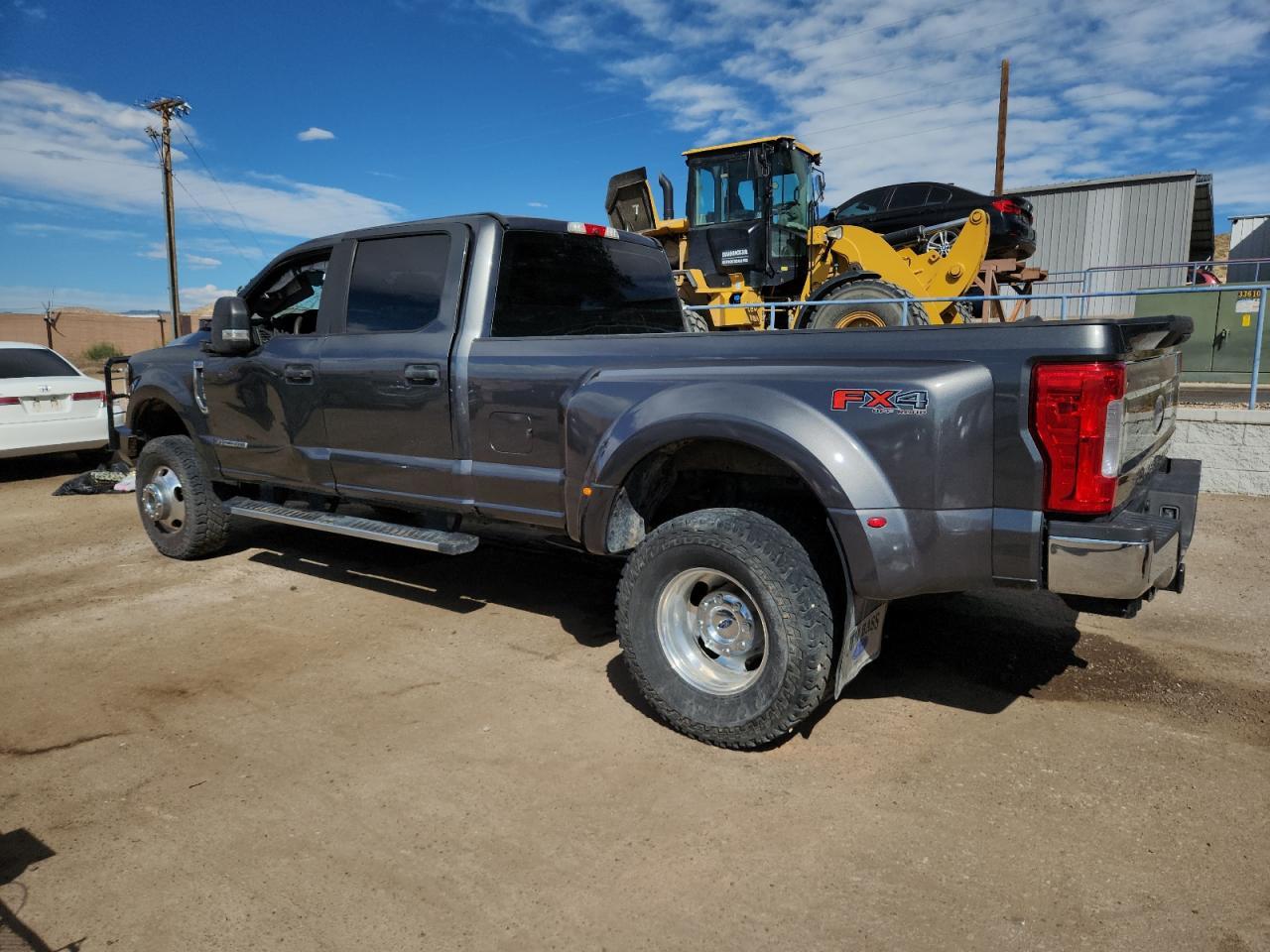 2019 Ford Super Duty F-350 W/D - Image 2