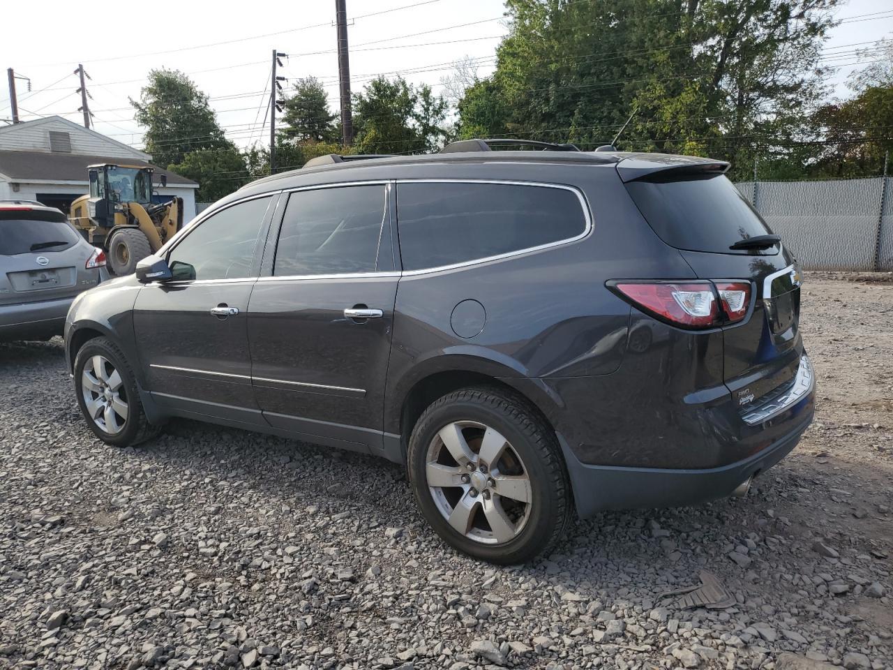 2014 Chevrolet Traverse Ltz - Image 2