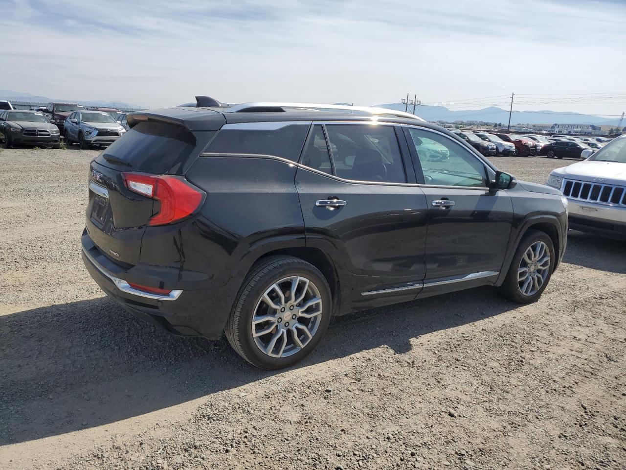 2023 GMC Terrain Denali - Фото 3