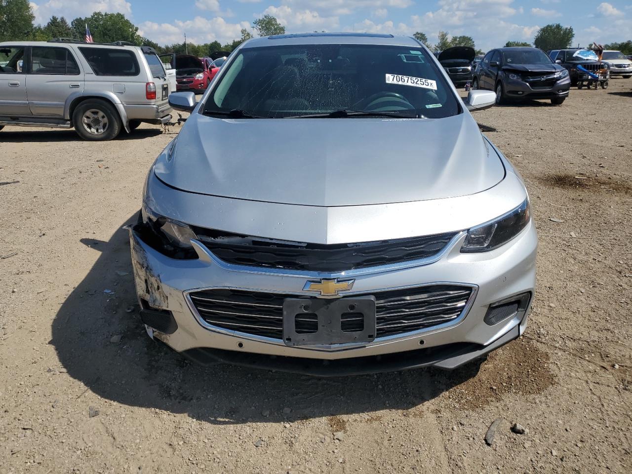 2017 Chevrolet Malibu Premier - Фото 5